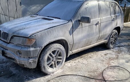 BMW X5, 2002 год, 695 000 рублей, 2 фотография