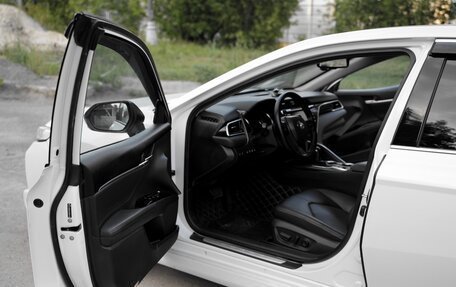 Toyota Camry, 2019 год, 2 550 000 рублей, 6 фотография