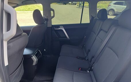 Toyota Land Cruiser Prado 150 рестайлинг 2, 2019 год, 5 450 000 рублей, 15 фотография