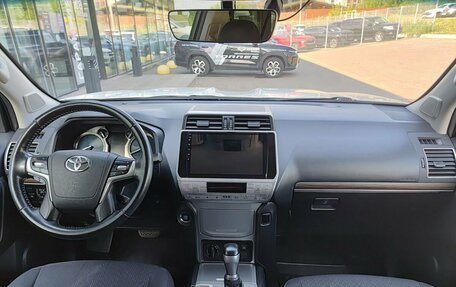 Toyota Land Cruiser Prado 150 рестайлинг 2, 2019 год, 5 450 000 рублей, 17 фотография
