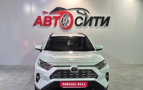 Toyota RAV4, 2019 год, 3 100 000 рублей, 2 фотография