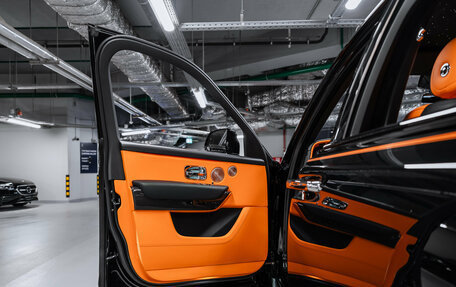 Rolls-Royce Cullinan, 2023 год, 42 500 000 рублей, 28 фотография