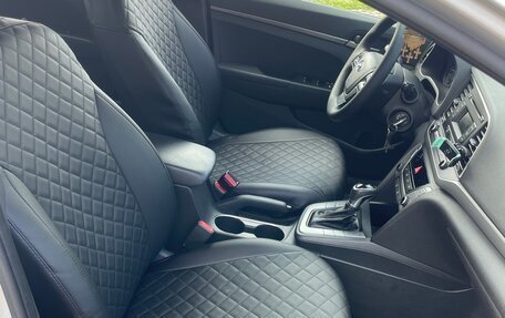 Hyundai Elantra VI рестайлинг, 2018 год, 1 650 000 рублей, 5 фотография