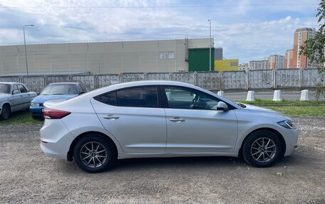 Hyundai Elantra VI рестайлинг, 2018 год, 1 650 000 рублей, 4 фотография