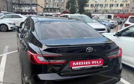 Toyota Camry, 2024 год, 3 250 000 рублей, 4 фотография