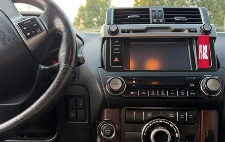 Toyota Land Cruiser Prado 150 рестайлинг 2, 2014 год, 3 300 000 рублей, 15 фотография
