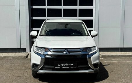 Mitsubishi Outlander III рестайлинг 3, 2018 год, 1 700 000 рублей, 8 фотография