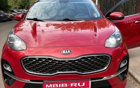 KIA Sportage IV рестайлинг, 2019 год, 1 900 000 рублей, 1 фотография