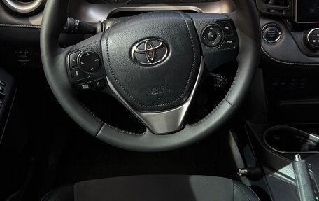 Toyota RAV4, 2016 год, 2 550 000 рублей, 4 фотография