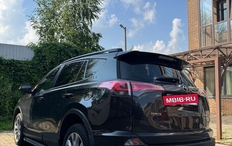 Toyota RAV4, 2016 год, 2 550 000 рублей, 2 фотография