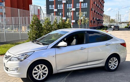 Hyundai Solaris II рестайлинг, 2014 год, 410 000 рублей, 3 фотография