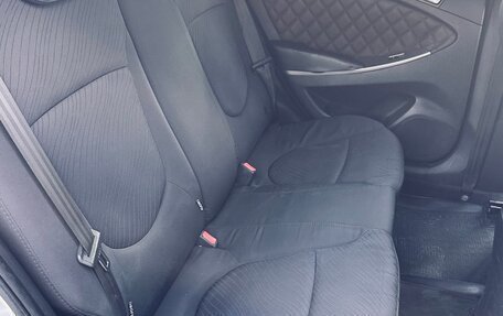 Hyundai Solaris II рестайлинг, 2014 год, 410 000 рублей, 12 фотография
