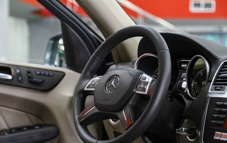 Mercedes-Benz GL-Класс, 2015 год, 2 990 000 рублей, 14 фотография
