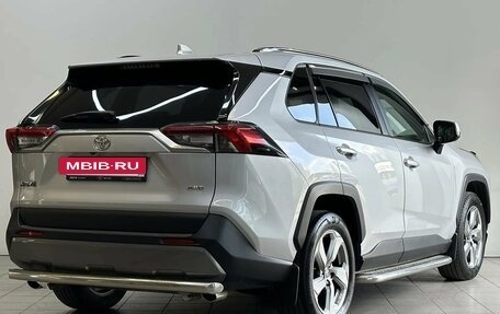 Toyota RAV4, 2020 год, 3 200 000 рублей, 4 фотография