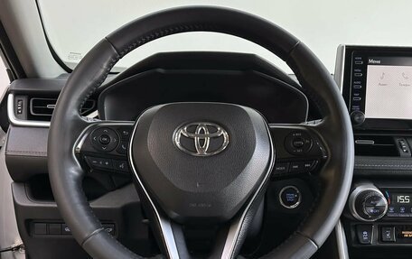 Toyota RAV4, 2020 год, 3 200 000 рублей, 9 фотография