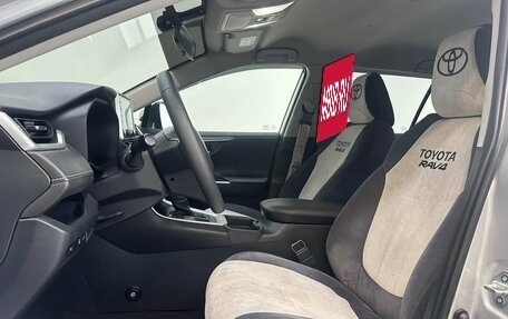 Toyota RAV4, 2020 год, 3 200 000 рублей, 18 фотография