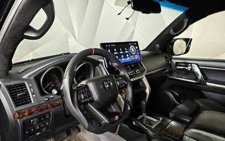 Toyota Land Cruiser 200, 2012 год, 2 797 000 рублей, 18 фотография