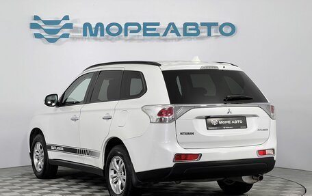 Mitsubishi Outlander III рестайлинг 3, 2013 год, 1 520 000 рублей, 7 фотография