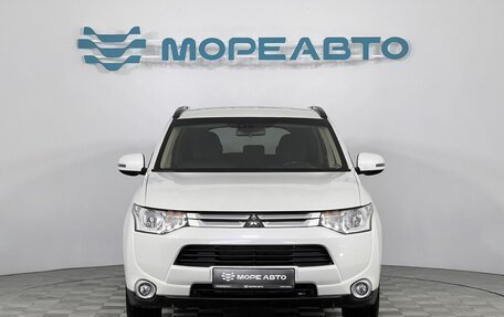 Mitsubishi Outlander III рестайлинг 3, 2013 год, 1 520 000 рублей, 2 фотография