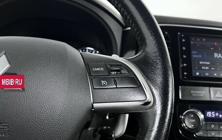 Mitsubishi Outlander III рестайлинг 3, 2013 год, 1 520 000 рублей, 19 фотография