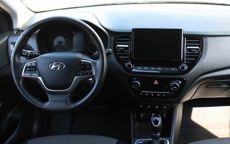 Hyundai Solaris II рестайлинг, 2021 год, 1 799 000 рублей, 12 фотография