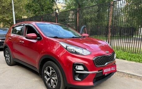 KIA Sportage IV рестайлинг, 2019 год, 1 900 000 рублей, 2 фотография