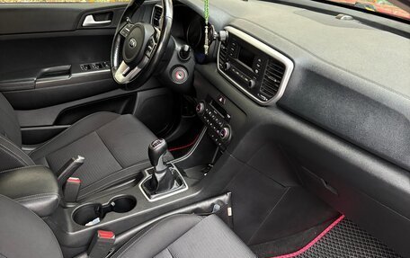 KIA Sportage IV рестайлинг, 2019 год, 1 900 000 рублей, 29 фотография