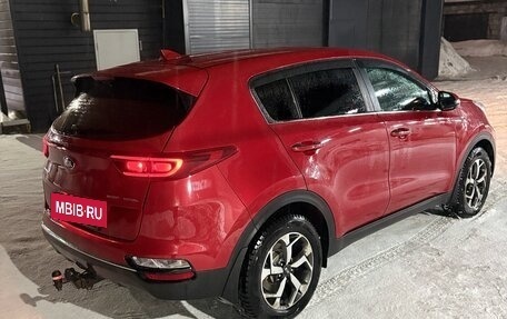 KIA Sportage IV рестайлинг, 2019 год, 1 900 000 рублей, 21 фотография