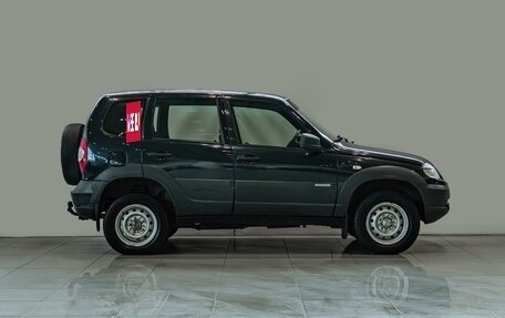 Chevrolet Niva I рестайлинг, 2018 год, 820 000 рублей, 5 фотография
