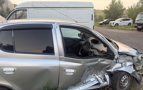 Toyota Vitz, 2000 год, 160 000 рублей, 5 фотография