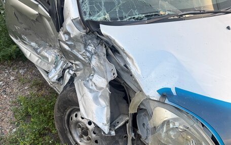Toyota Vitz, 2000 год, 160 000 рублей, 4 фотография
