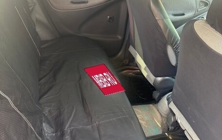 Toyota Vitz, 2000 год, 160 000 рублей, 3 фотография