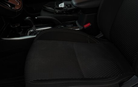 Mitsubishi Outlander III рестайлинг 3, 2019 год, 2 150 000 рублей, 10 фотография