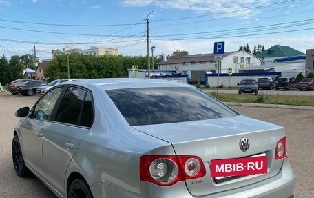 Volkswagen Jetta VI, 2007 год, 260 000 рублей, 3 фотография