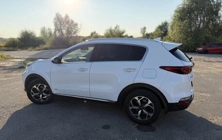KIA Sportage IV рестайлинг, 2019 год, 2 400 000 рублей, 10 фотография