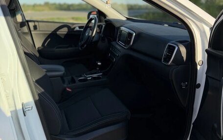 KIA Sportage IV рестайлинг, 2019 год, 2 400 000 рублей, 11 фотография