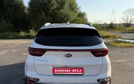 KIA Sportage IV рестайлинг, 2019 год, 2 400 000 рублей, 3 фотография