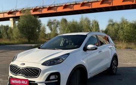 KIA Sportage IV рестайлинг, 2019 год, 2 400 000 рублей, 21 фотография