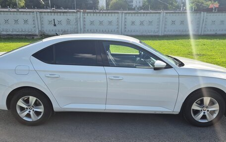 Skoda Superb III рестайлинг, 2018 год, 2 070 000 рублей, 3 фотография