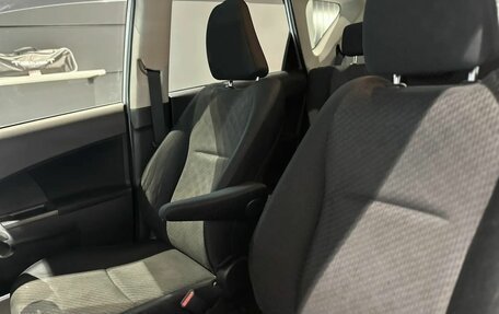 Toyota Ractis II, 2012 год, 950 000 рублей, 17 фотография