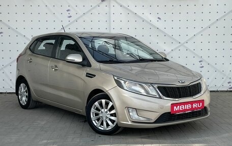 KIA Rio III рестайлинг, 2013 год, 890 000 рублей, 2 фотография