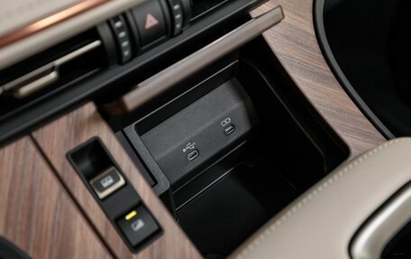 Lexus LM, 2026 год, 19 250 000 рублей, 16 фотография