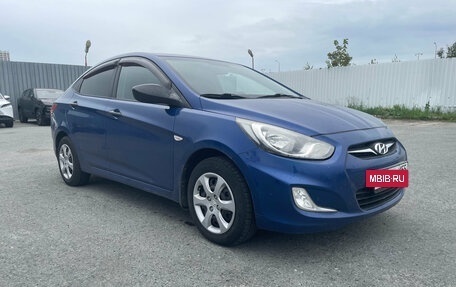 Hyundai Solaris II рестайлинг, 2011 год, 400 000 рублей, 4 фотография