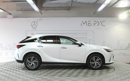 Lexus RX IV рестайлинг, 2023 год, 8 340 000 рублей, 5 фотография