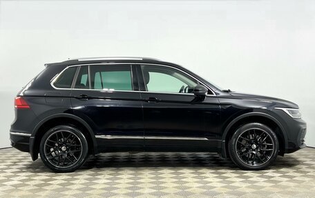 Volkswagen Tiguan II, 2021 год, 2 498 100 рублей, 5 фотография