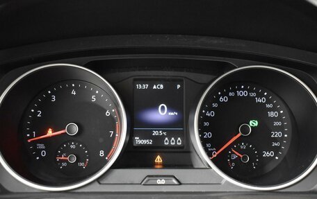 Volkswagen Tiguan II, 2021 год, 2 498 100 рублей, 12 фотография