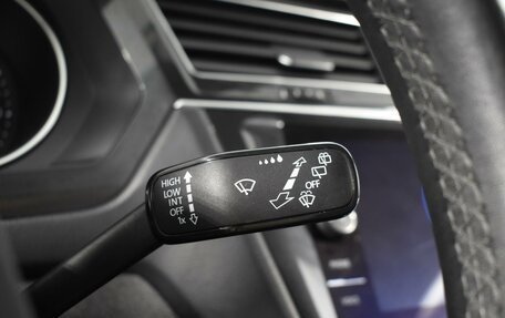 Volkswagen Tiguan II, 2021 год, 2 498 100 рублей, 14 фотография
