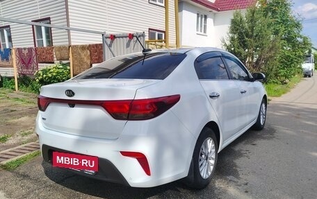 KIA Rio IV, 2018 год, 1 620 000 рублей, 8 фотография