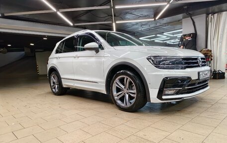 Volkswagen Tiguan II, 2018 год, 2 500 000 рублей, 4 фотография