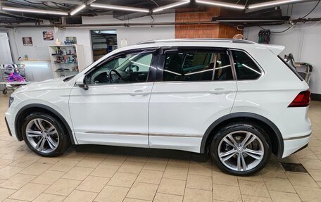 Volkswagen Tiguan II, 2018 год, 2 500 000 рублей, 10 фотография